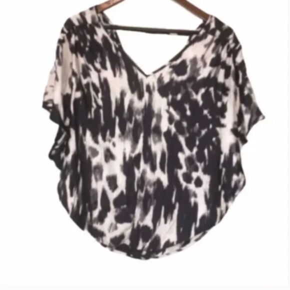 Women’s Express Printed Blouse - Picture 1 of 5